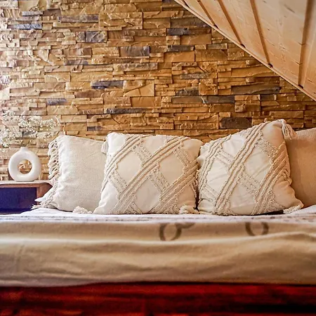 Apartment Goscinne U Chycow