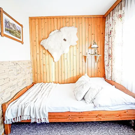 Apartment Goscinne U Chycow