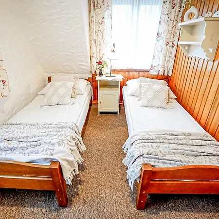 Goscinne U Chycow Apartment *