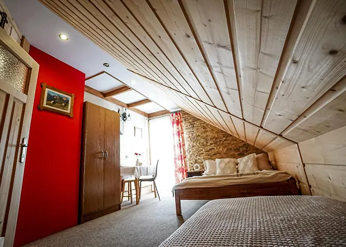 Goscinne U Chycow Appartamento