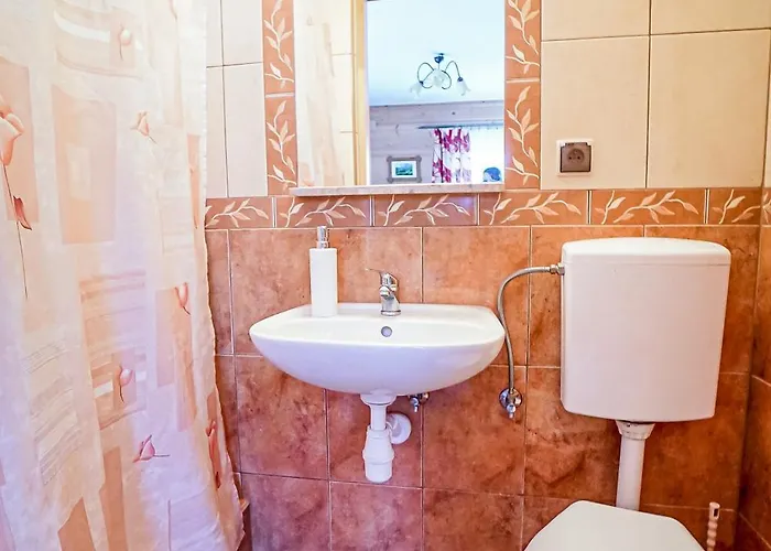 Goscinne U Chycow Appartamento *