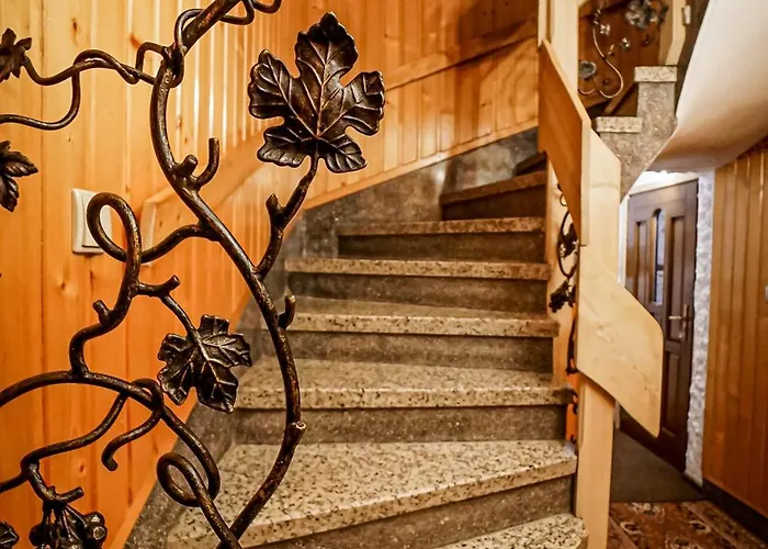 Goscinne U Chycow Appartamento *